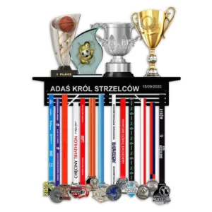 Spersonalizowana medalówka z półką na puchary
